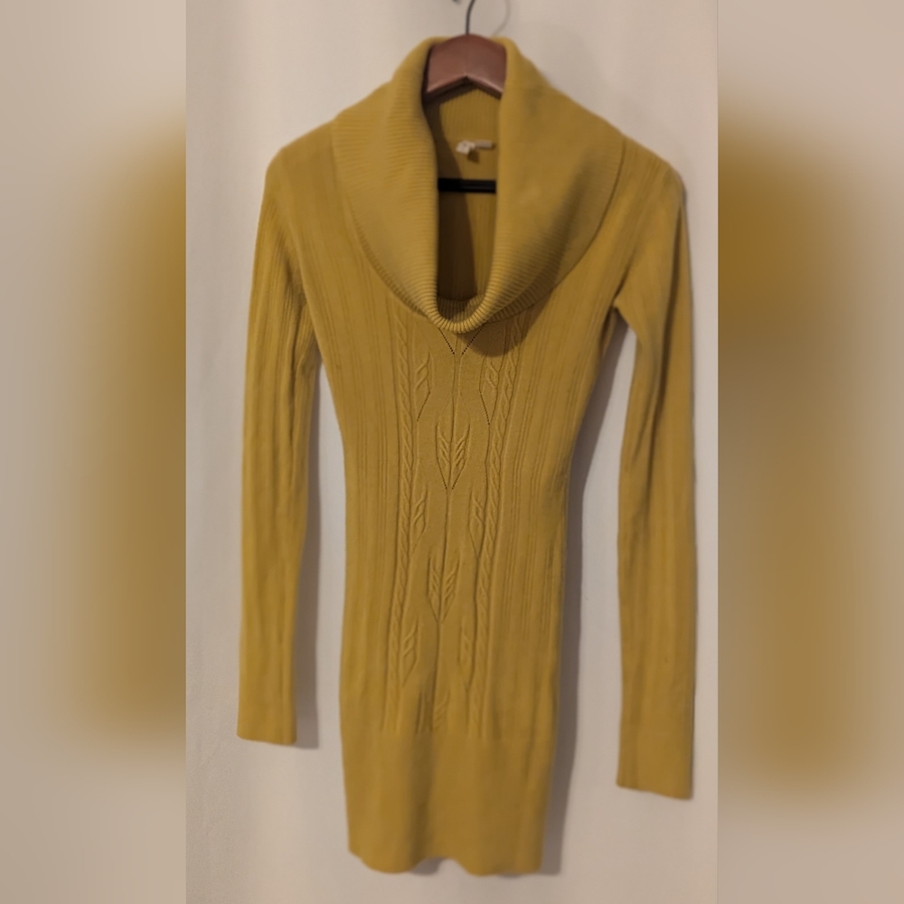 VTG Tricot Joli Ladies M/Reg Long Sleeve Cowl Neck Embroidered Sweater/Dress